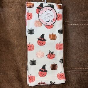 Set of 2 pink Halloween Kitchens towels